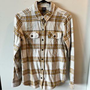 Patagonia women’s organic cotton flannel size XS